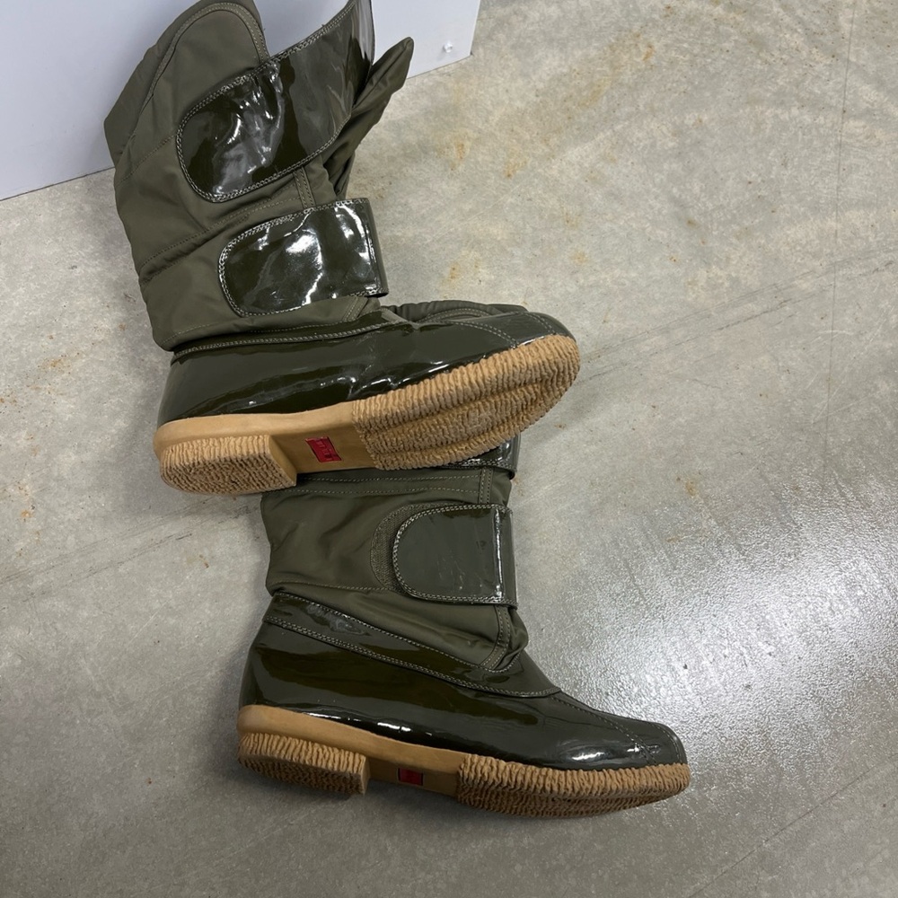 Nine West Duck Boots in Olive Green